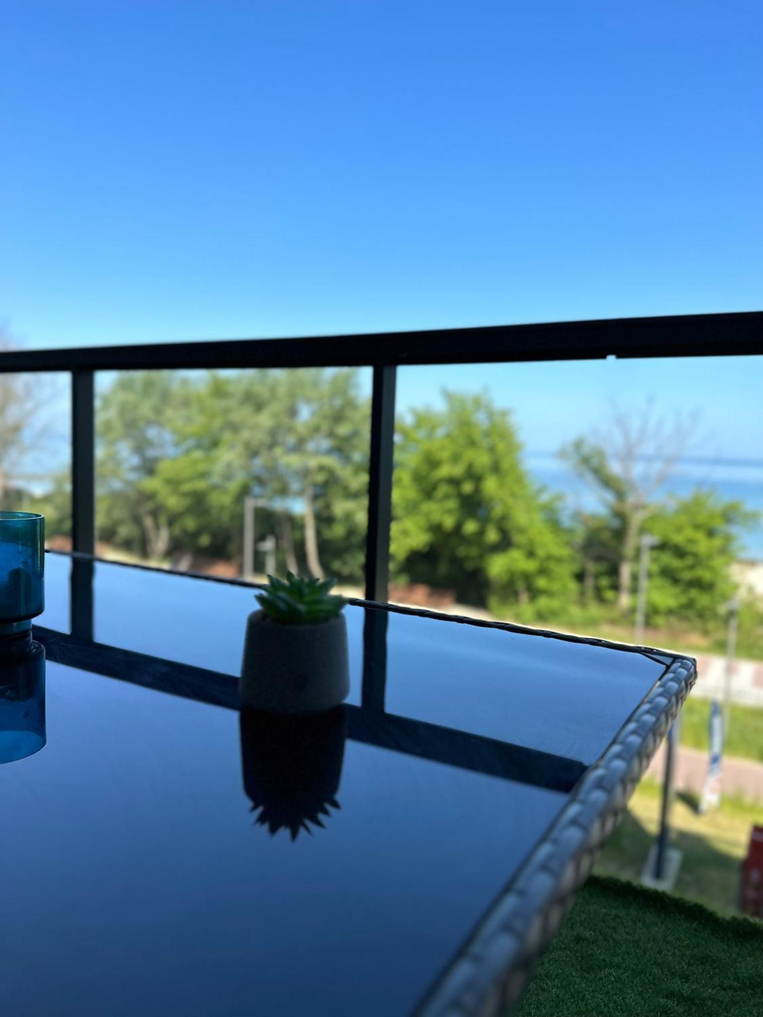 Apartament Z Widokiem Na Morze Seaside 208 Al-Dom Kolobrzeg Bagian luar foto